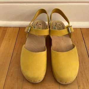 Yellow Suede Lotta’s Mary Jane Clog size 39